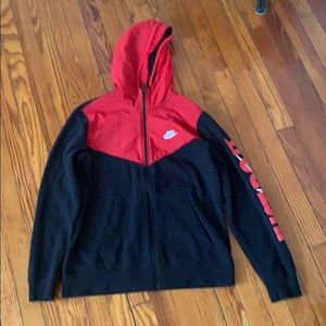 nike windbreaker hoodie
